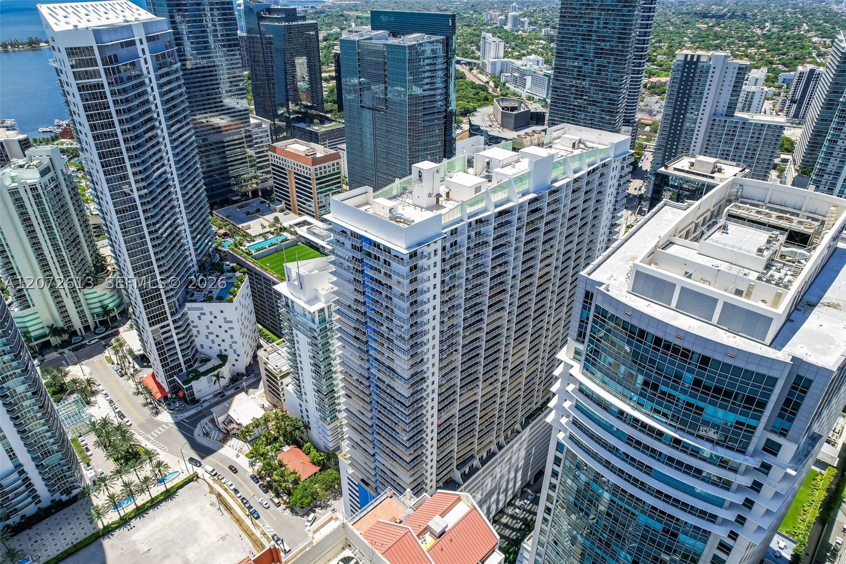 1200 Brickell Bay Dr #2501 Miami, FL 33131