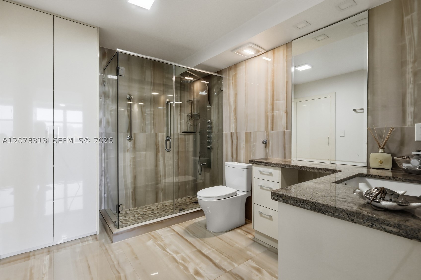 250 174th St #2004 Sunny Isles Beach, FL 33160
