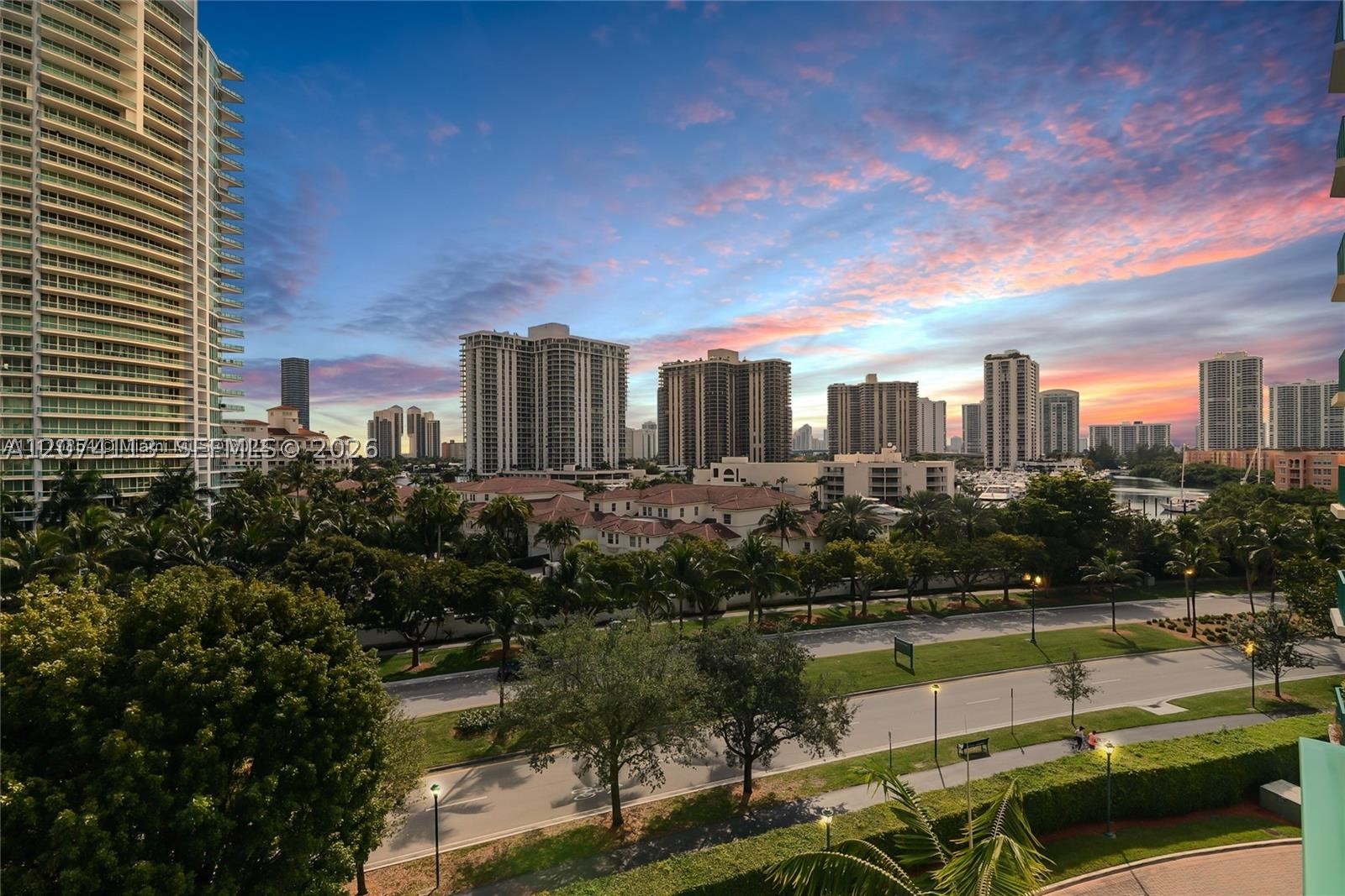 19900 E Country Clb Dr #620 Aventura, FL 33180