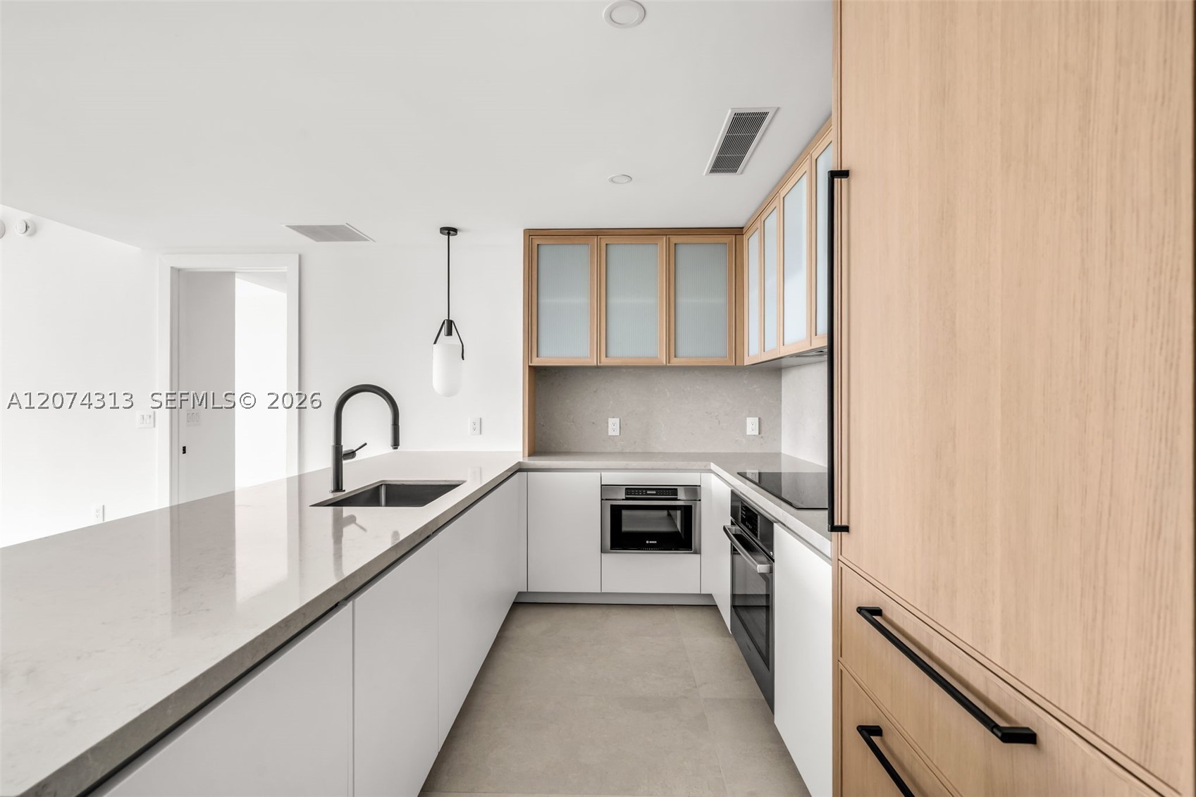 2200 Brickell Ave #416 Miami, FL 33129