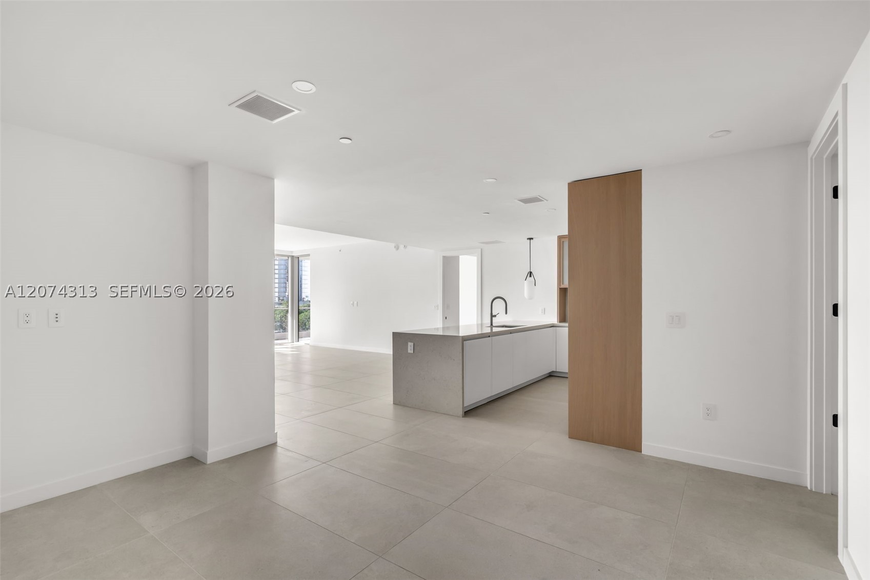 2200 Brickell Ave #416 Miami, FL 33129