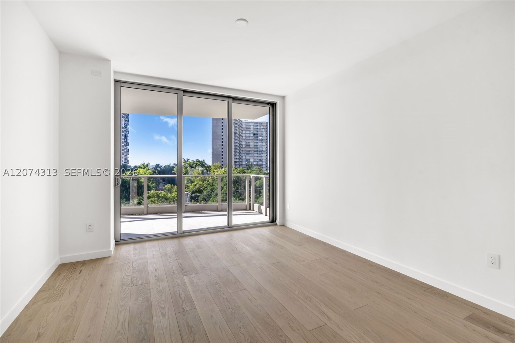 2200 Brickell Ave #416 Miami, FL 33129