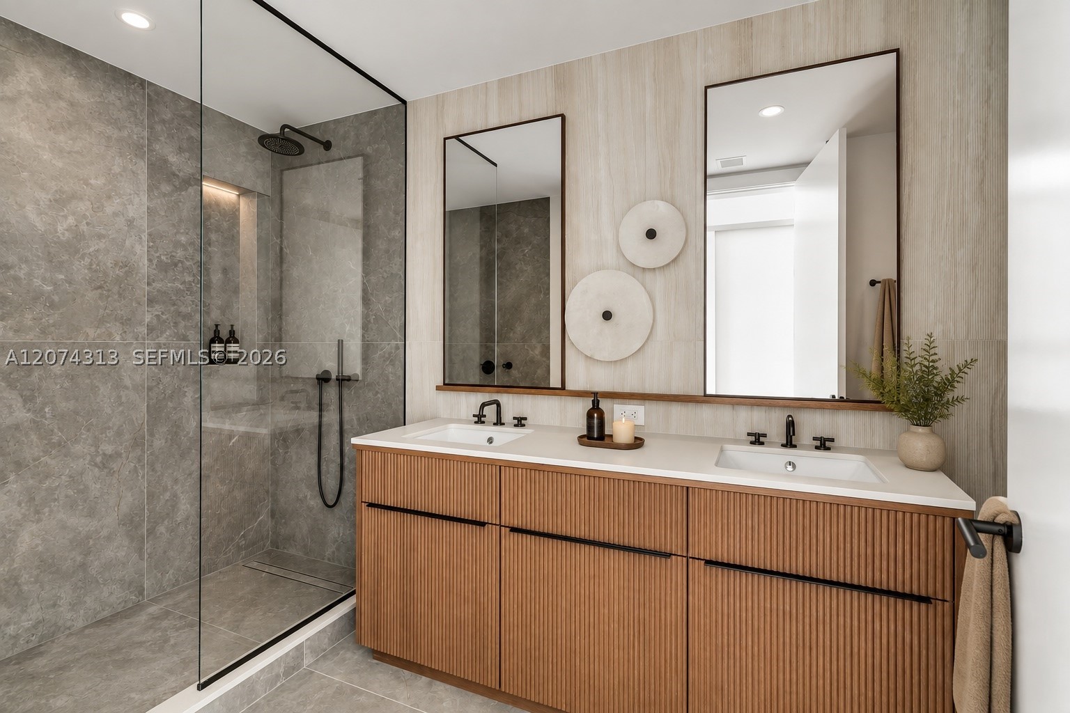 2200 Brickell Ave #416 Miami, FL 33129