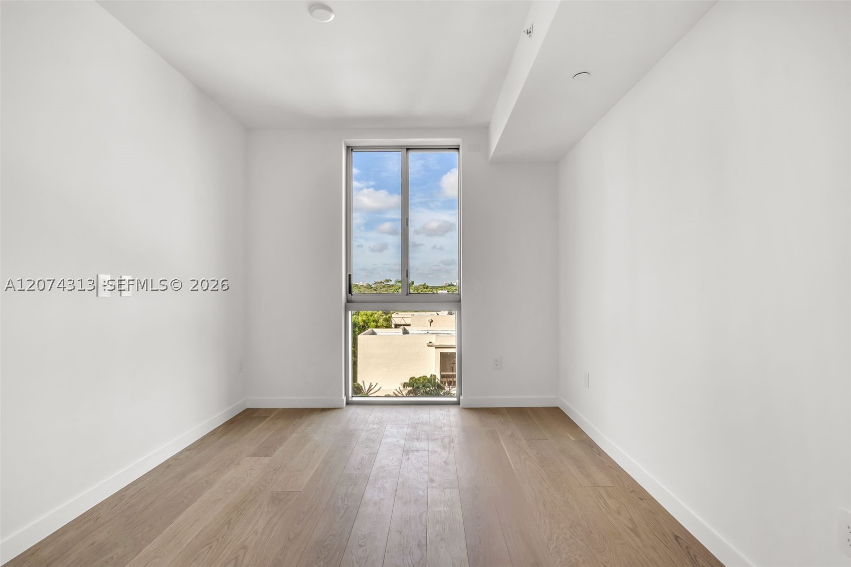 2200 Brickell Ave #416 Miami, FL 33129