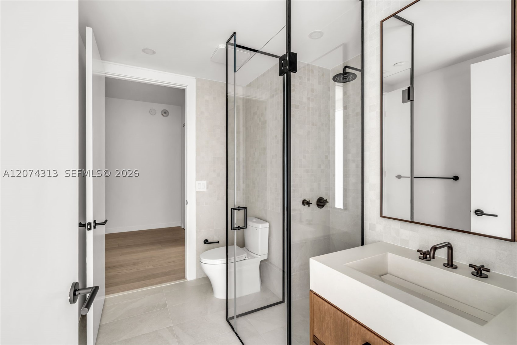 2200 Brickell Ave #416 Miami, FL 33129