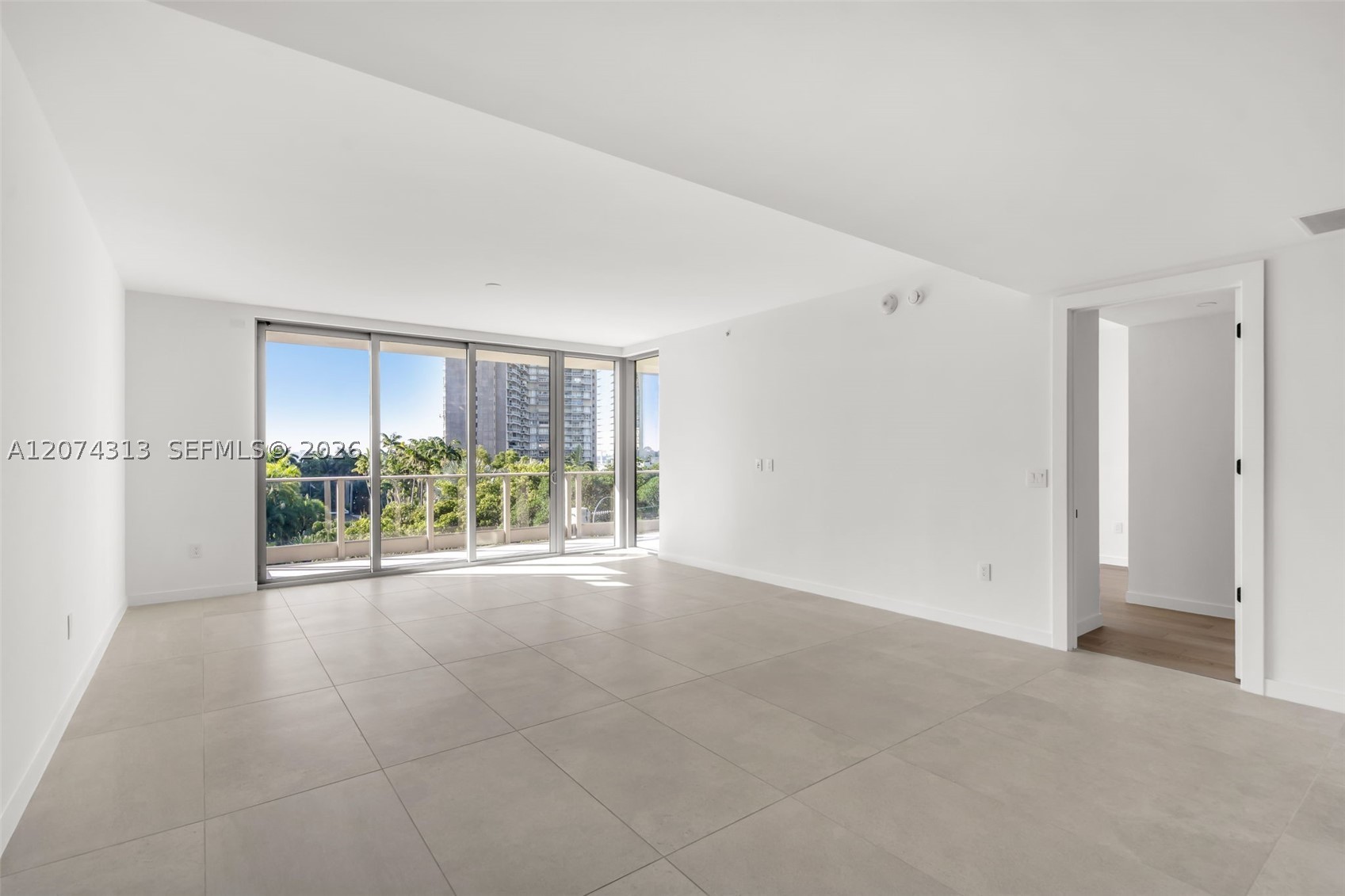 2200 Brickell Ave #416 Miami, FL 33129