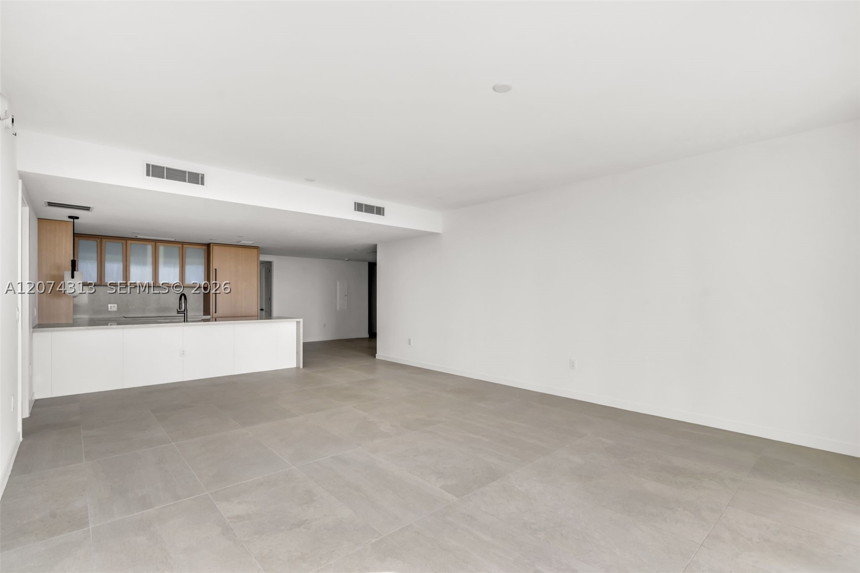 2200 Brickell Ave #416 Miami, FL 33129