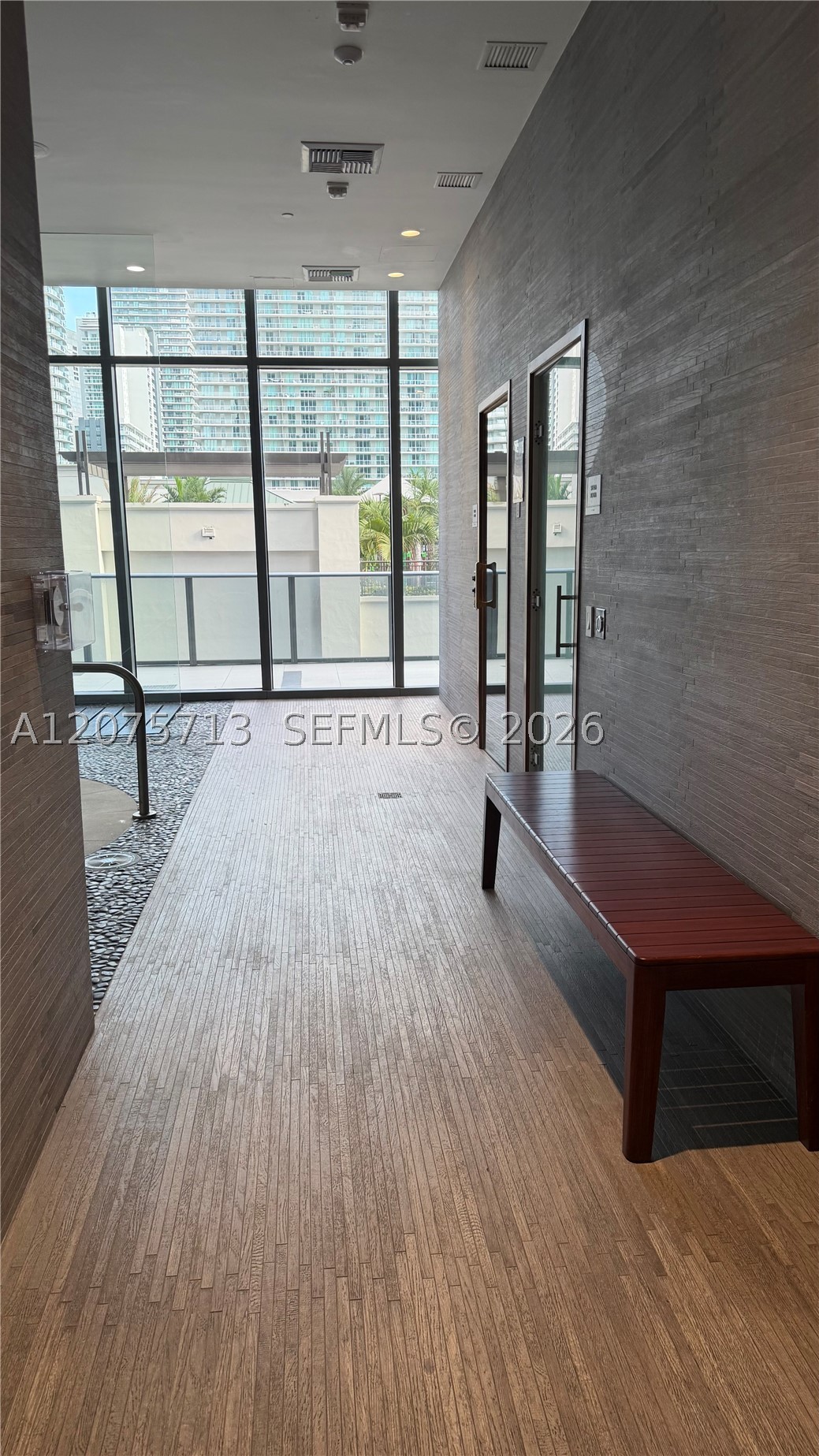 image Brickell Heights East19