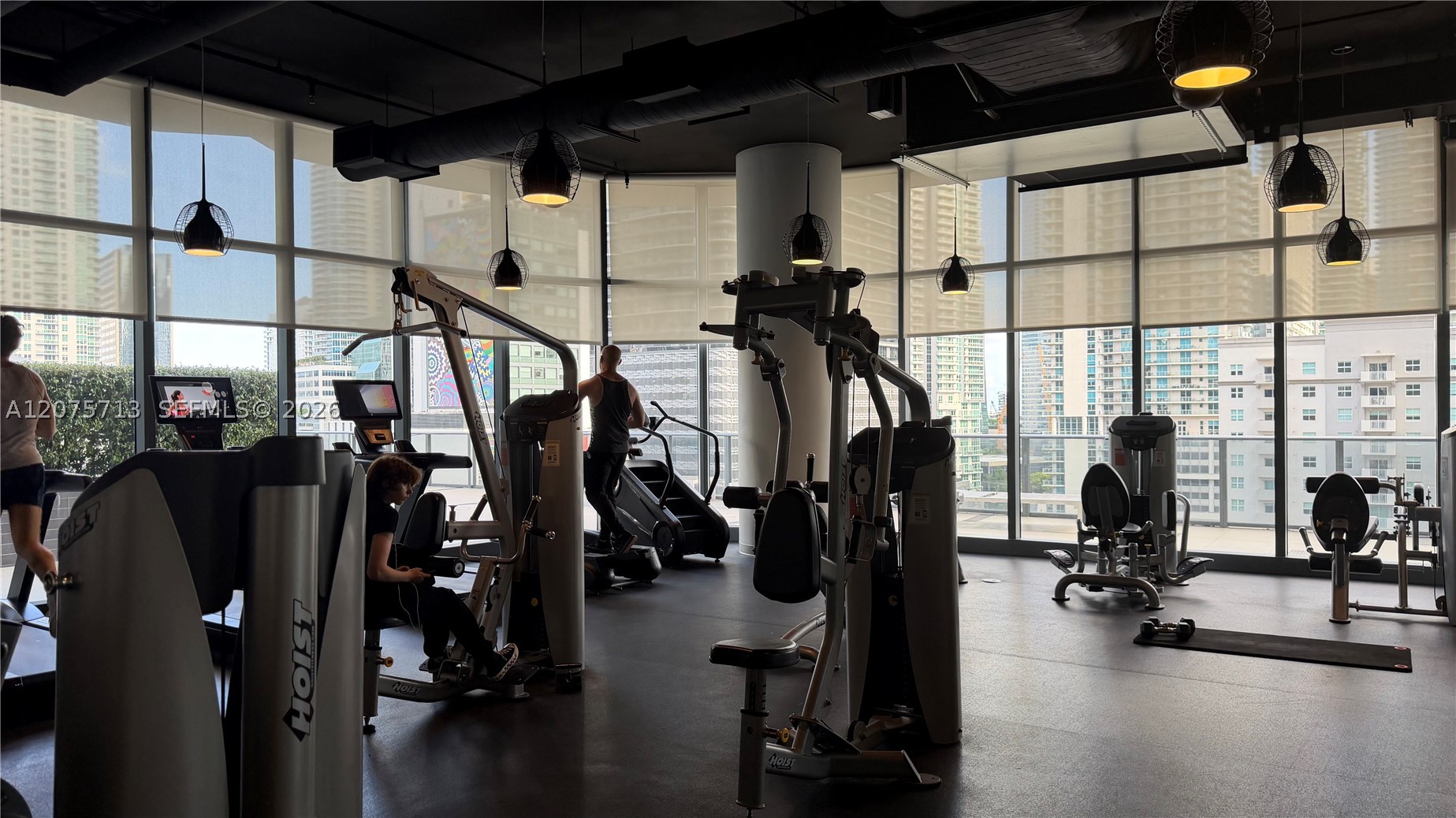 image Brickell Heights East23