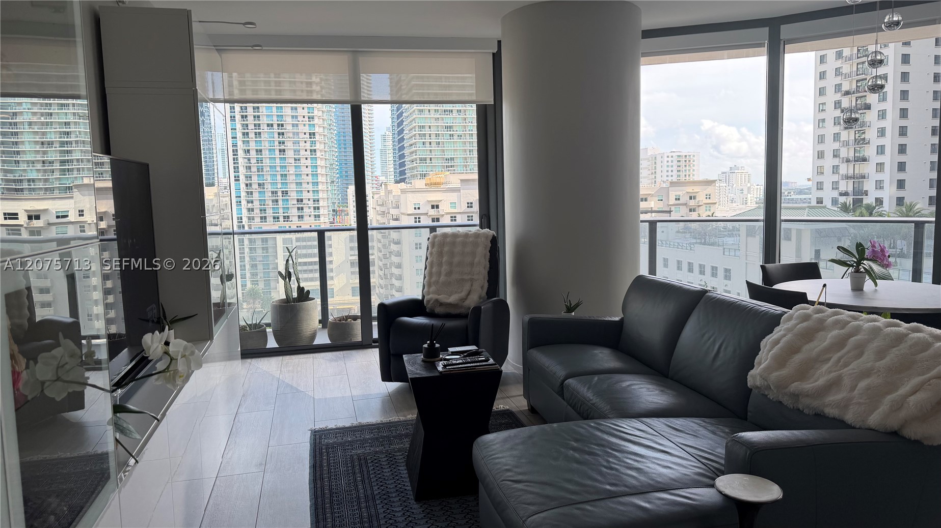 image Brickell Heights East44