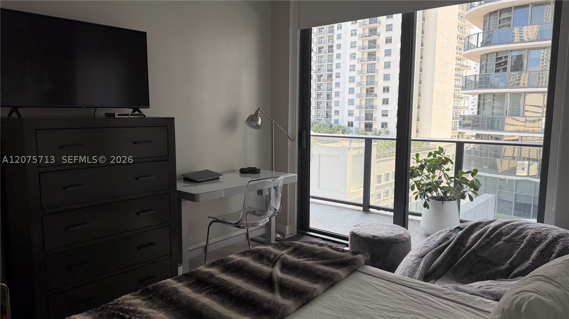 image Brickell Heights East47