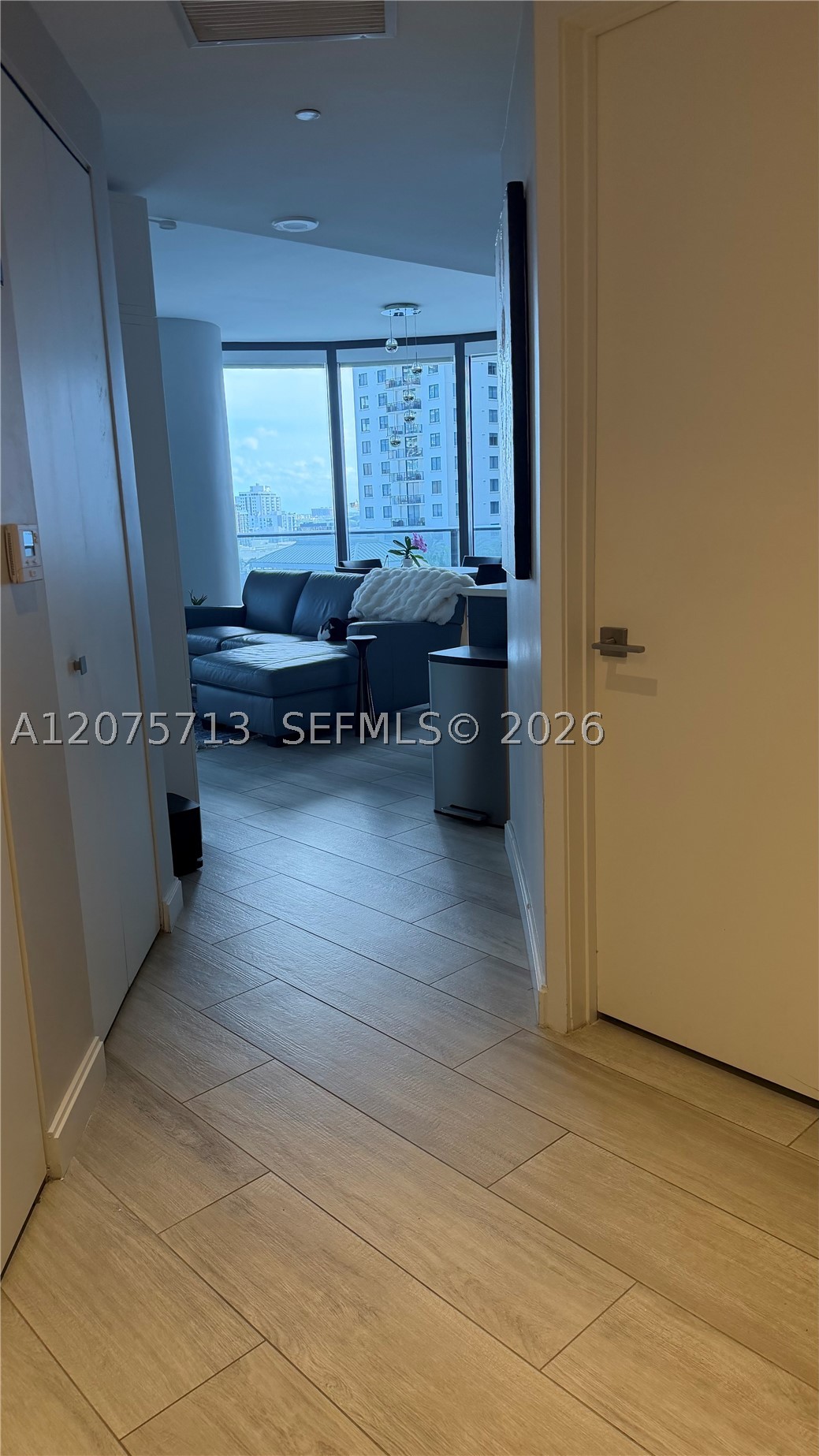 image Brickell Heights East54