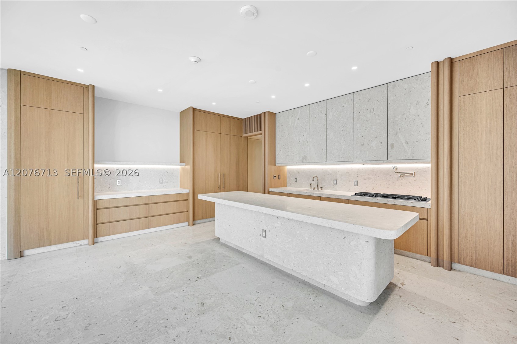 9165 Collins Ave #701 Surfside, FL 33154