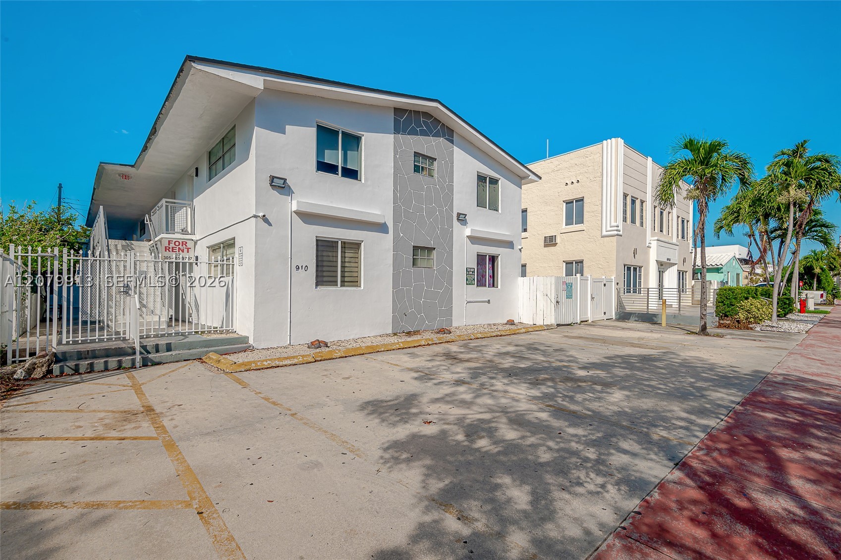 6910 Bay Dr #6
