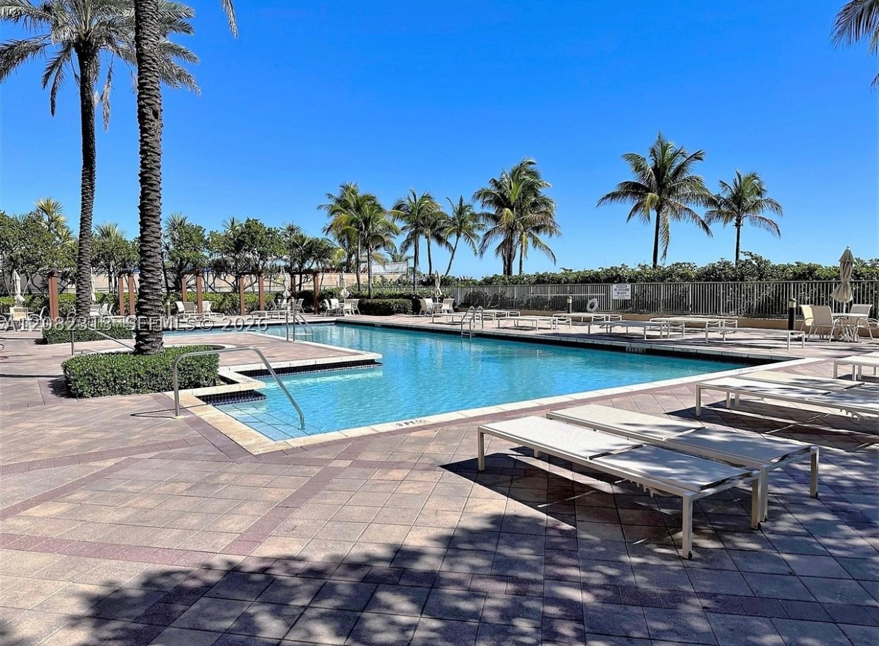 image 2080 Ocean Drive25
