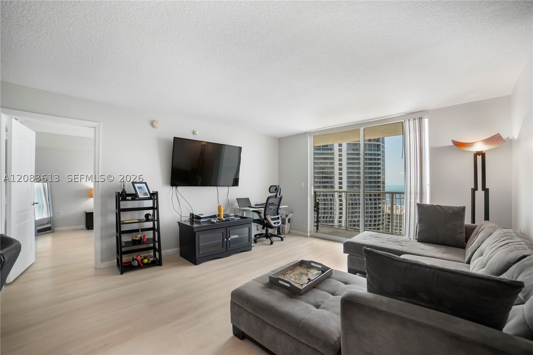 image The Club at Brickell Bay11