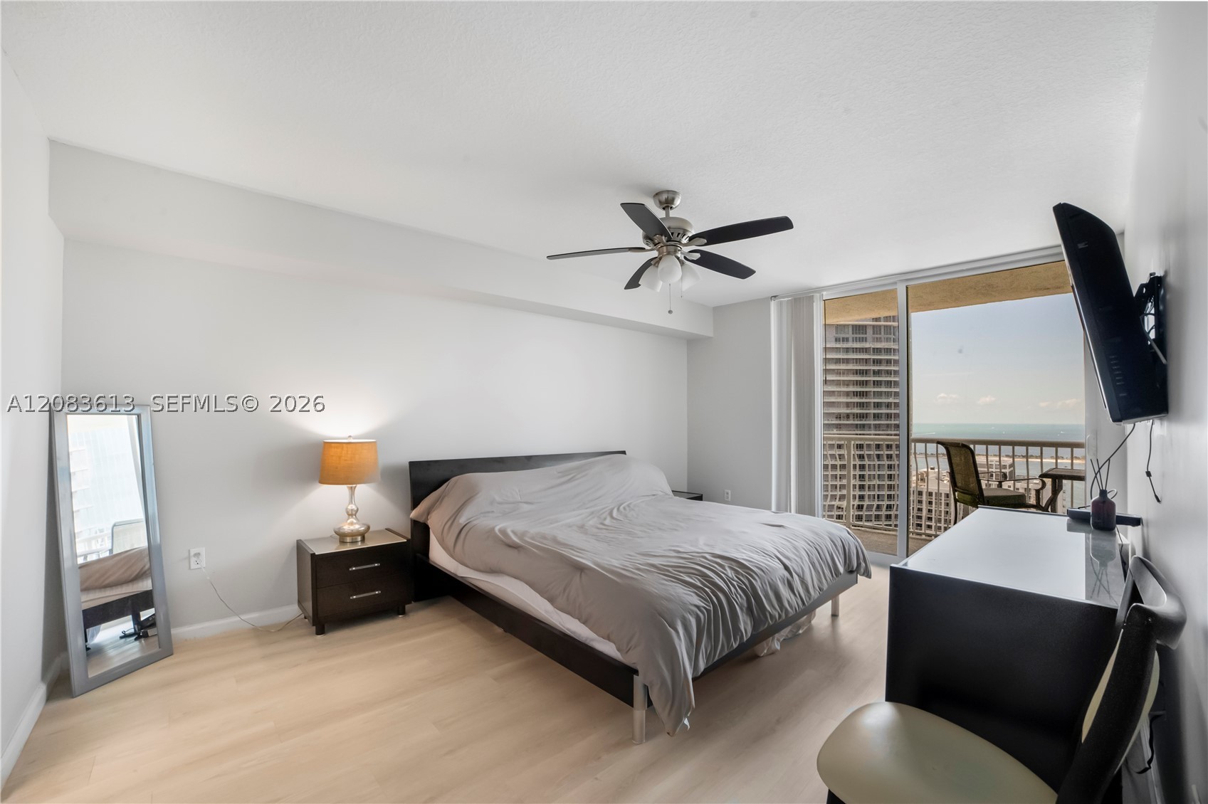 image The Club at Brickell Bay13
