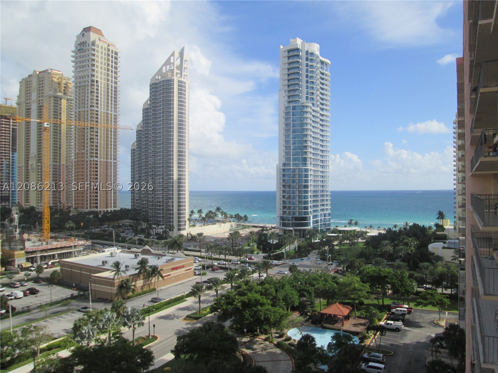 image Winston Towers 6001