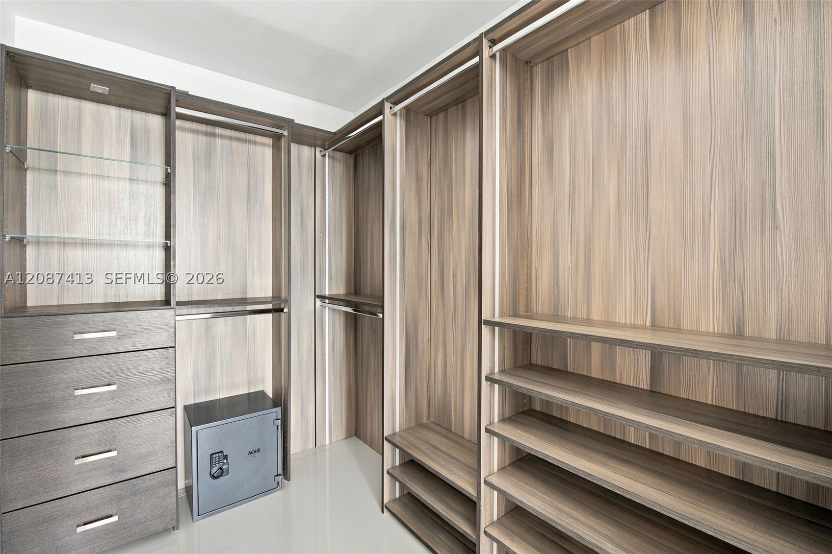 900 Biscayne Blvd #2406 Miami, FL 33132