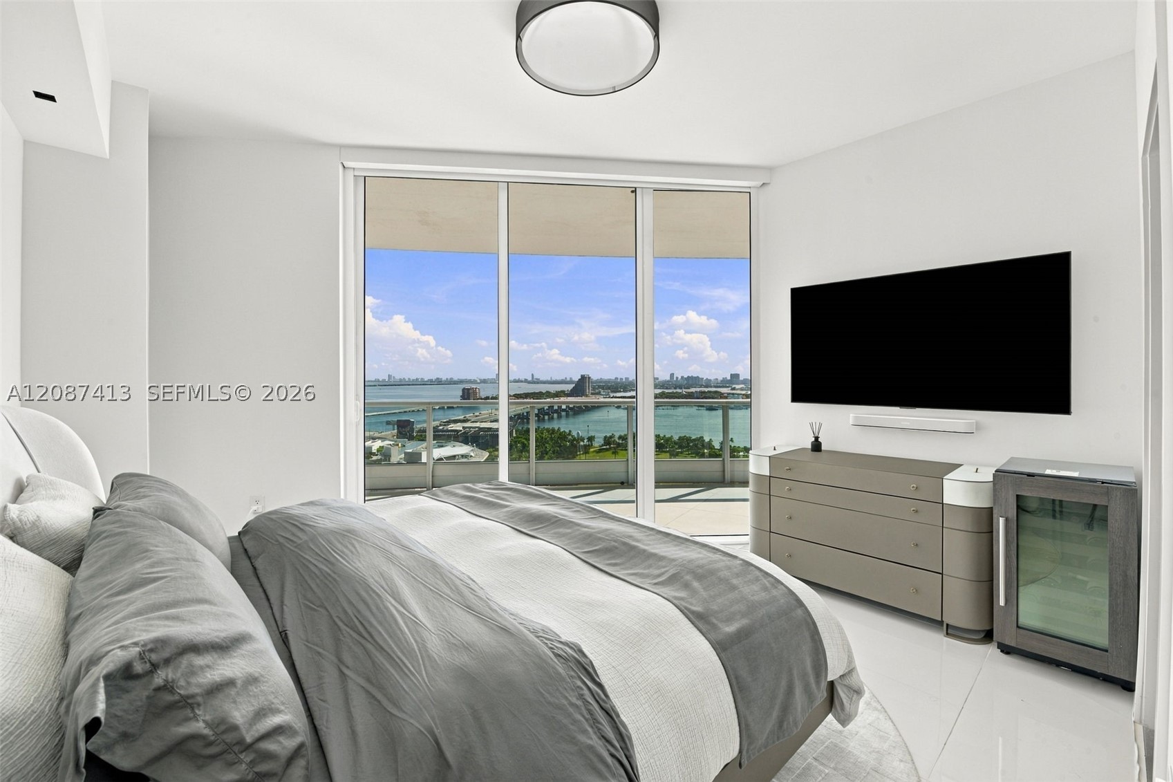 900 Biscayne Blvd #2406 Miami, FL 33132