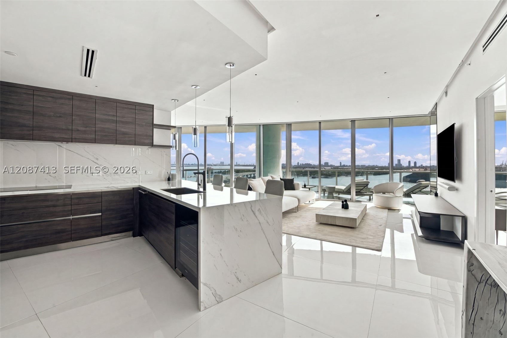 900 Biscayne Blvd #2406 Miami, FL 33132