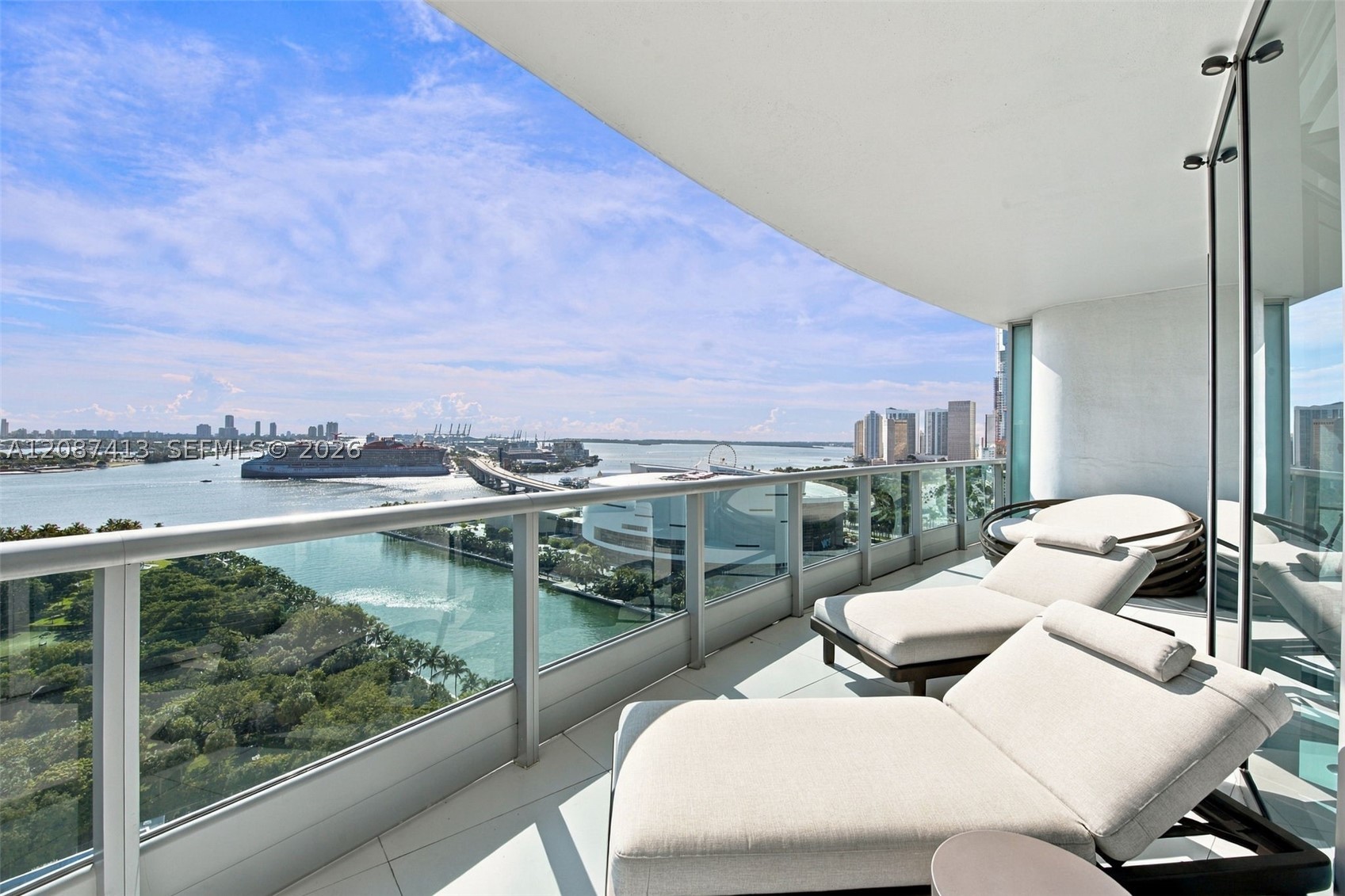 900 Biscayne Blvd #2406 Miami, FL 33132