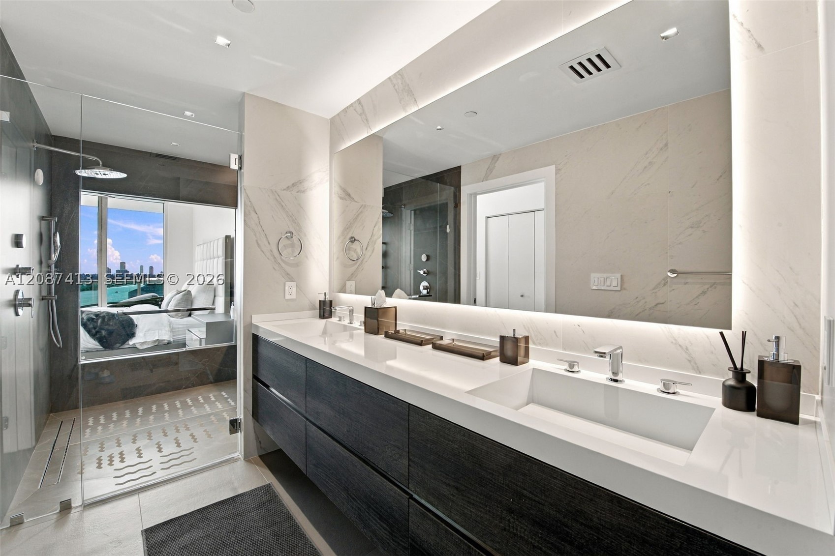 900 Biscayne Blvd #2406 Miami, FL 33132