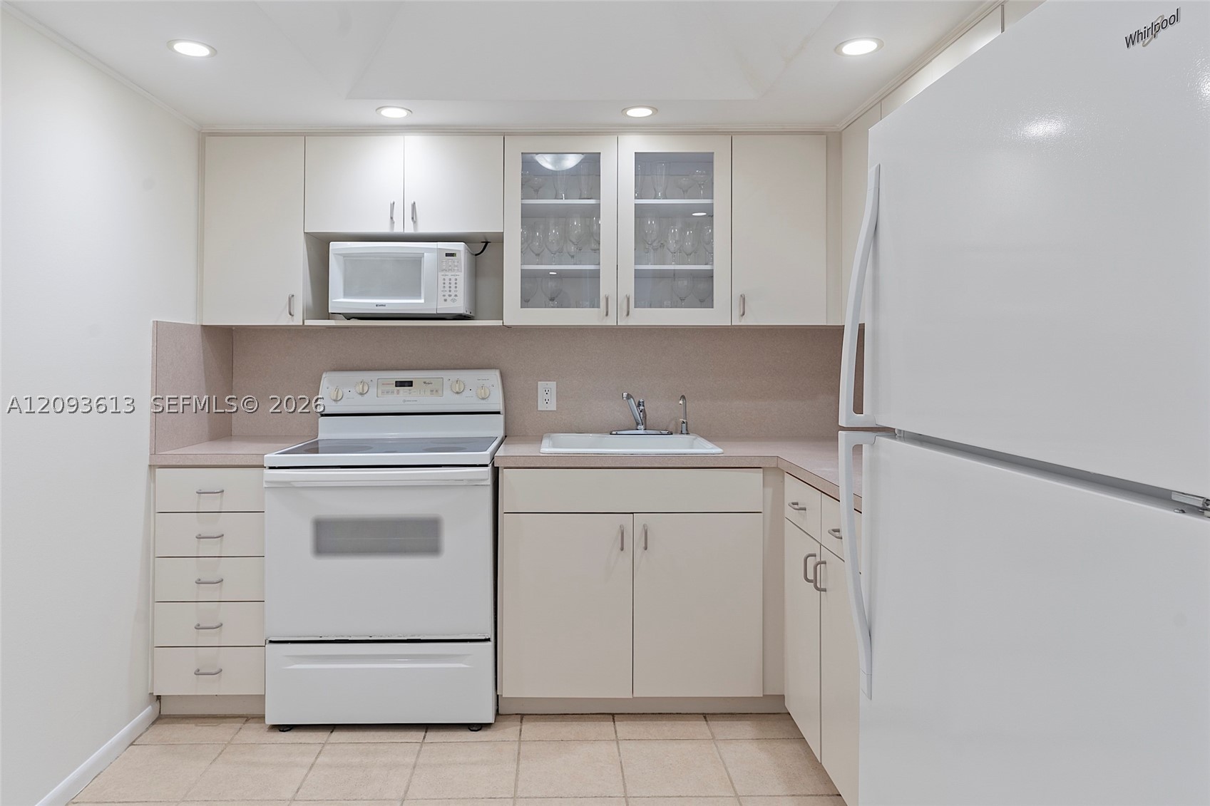 5701 Collins Ave #1007 Miami Beach, FL 33140