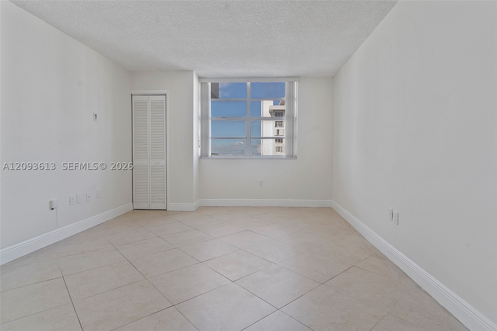5701 Collins Ave #1007 Miami Beach, FL 33140