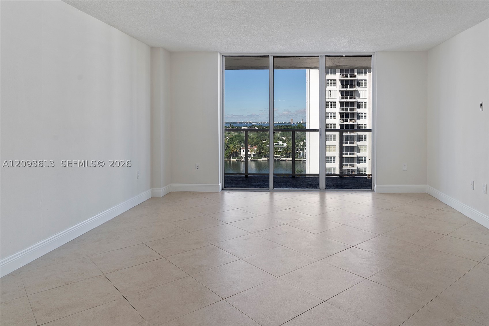 5701 Collins Ave #1007 Miami Beach, FL 33140