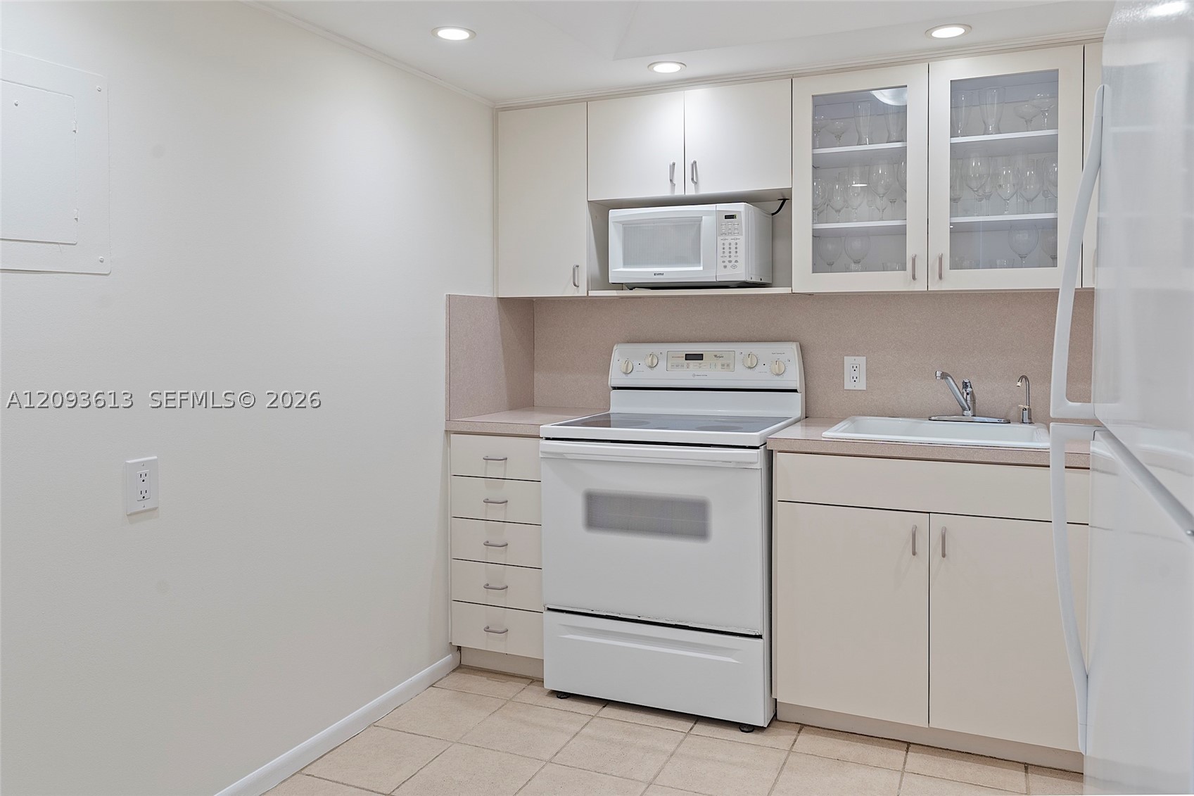 5701 Collins Ave #1007 Miami Beach, FL 33140