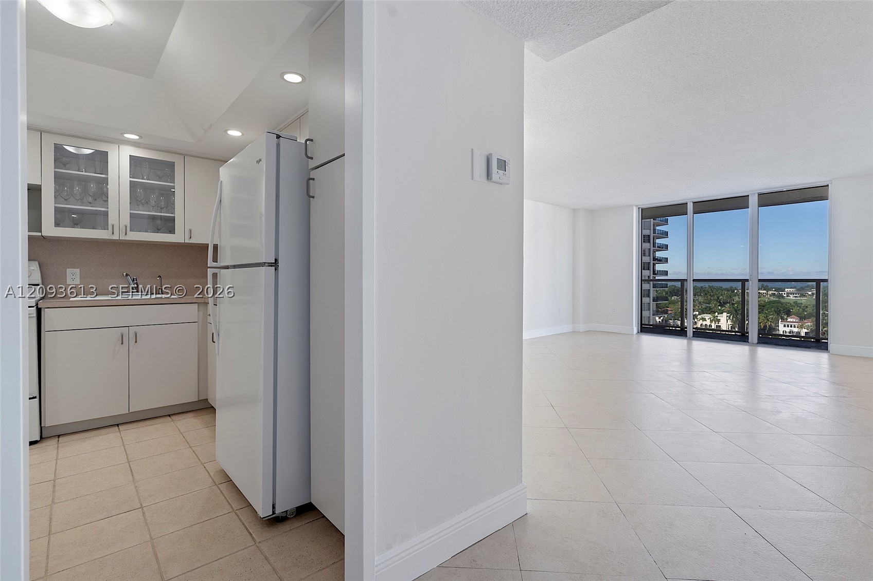 5701 Collins Ave #1007 Miami Beach, FL 33140