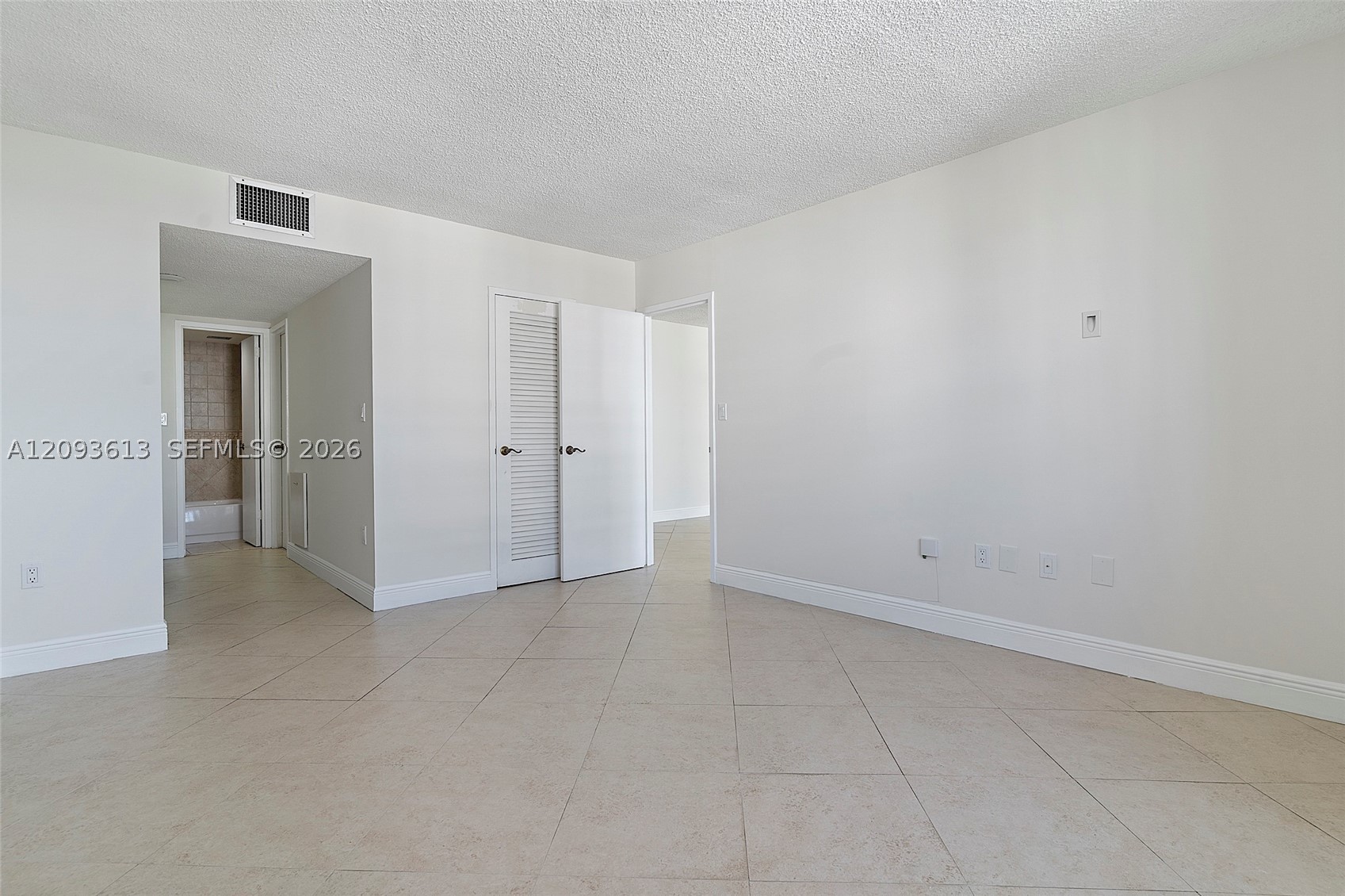 5701 Collins Ave #1007 Miami Beach, FL 33140