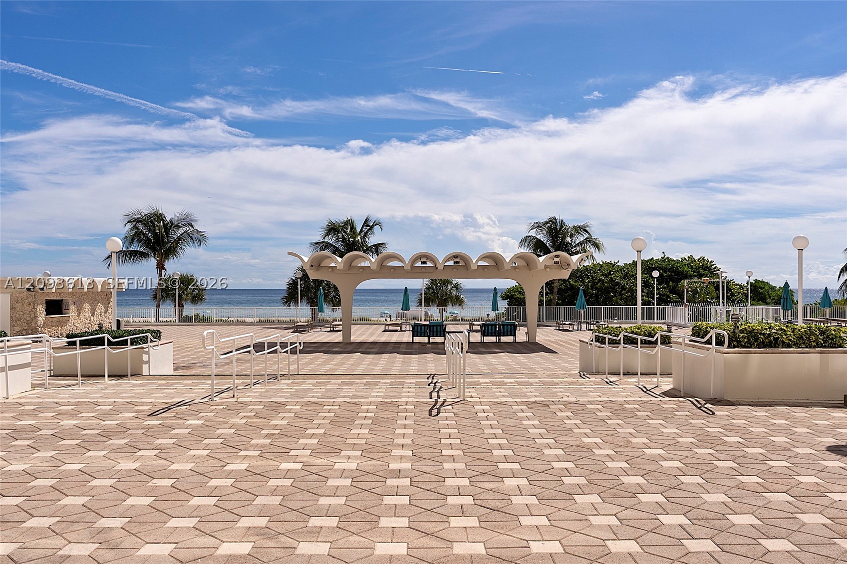 5701 Collins Ave #1007 Miami Beach, FL 33140