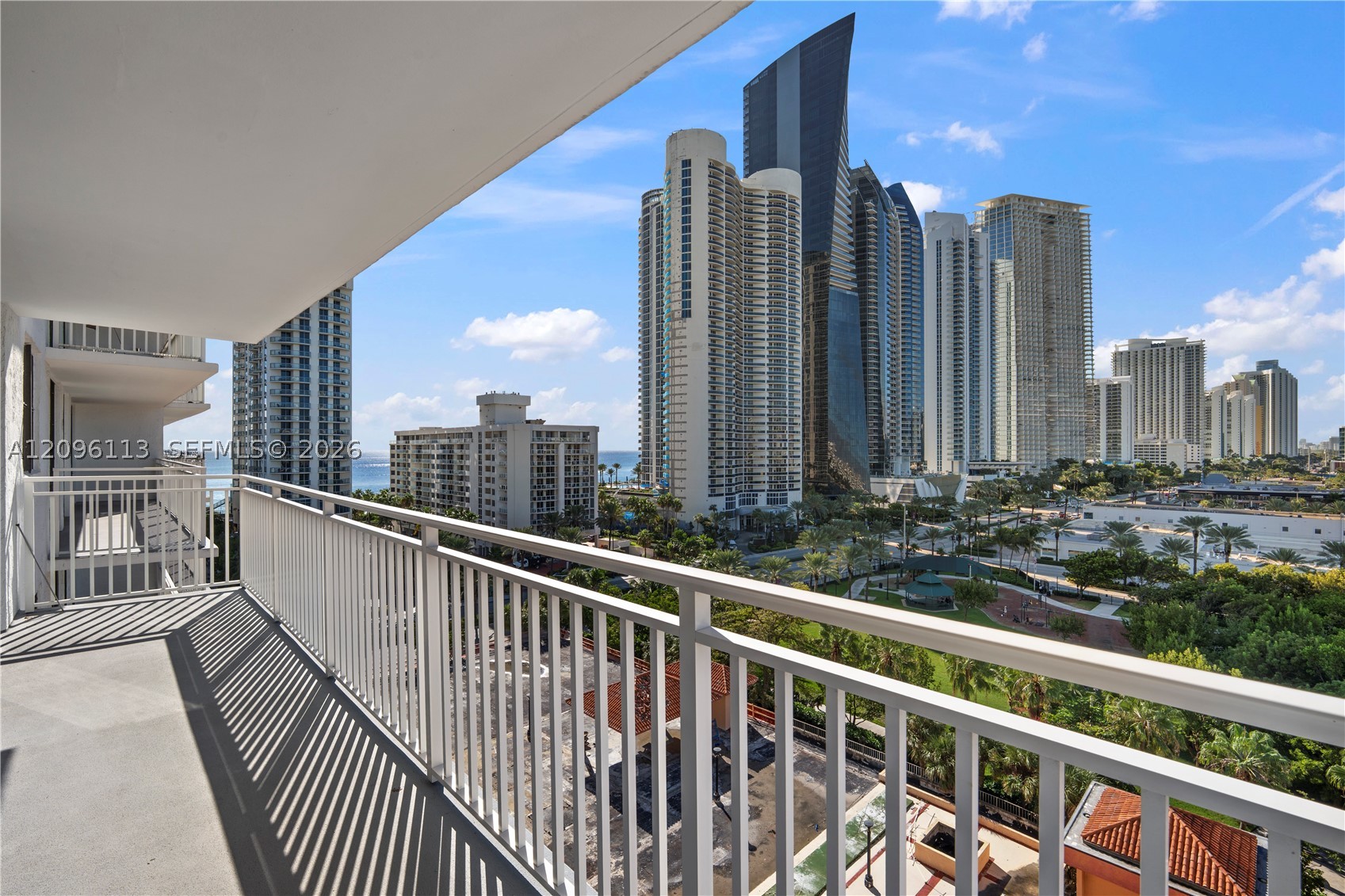 image Winston Towers 60026
