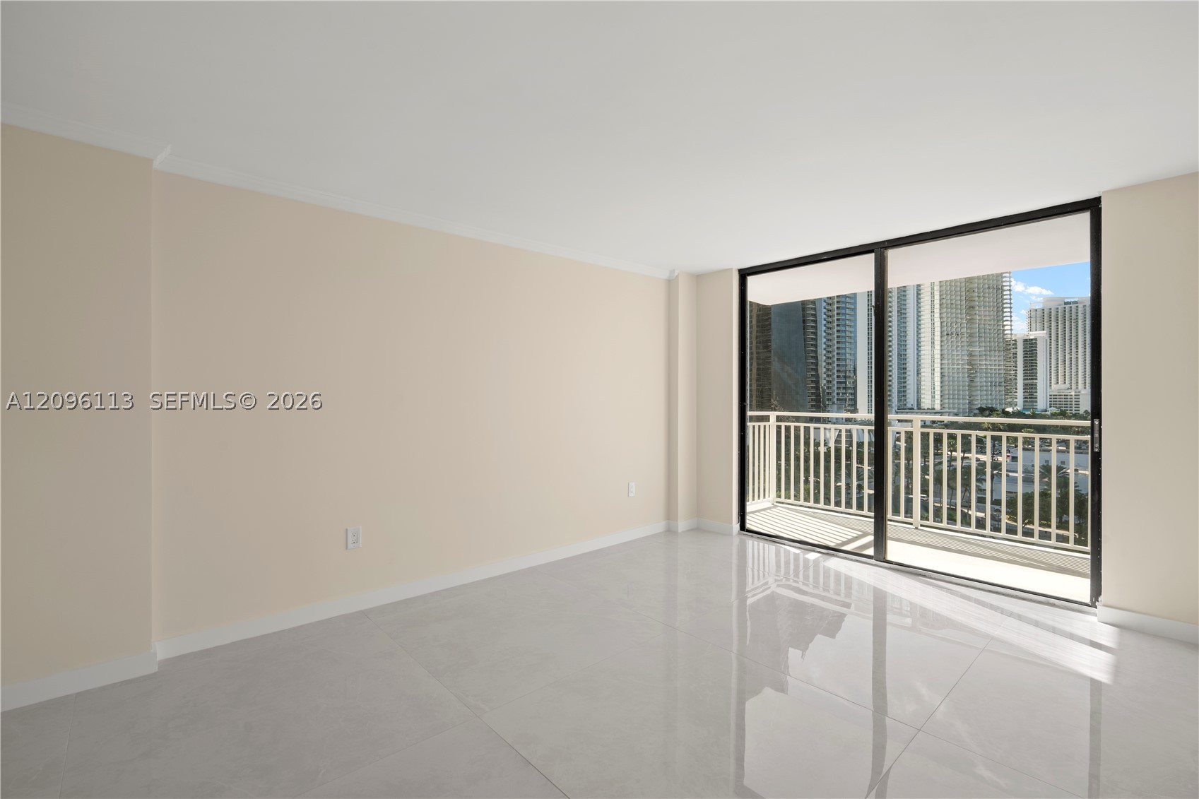 image Winston Towers 6004