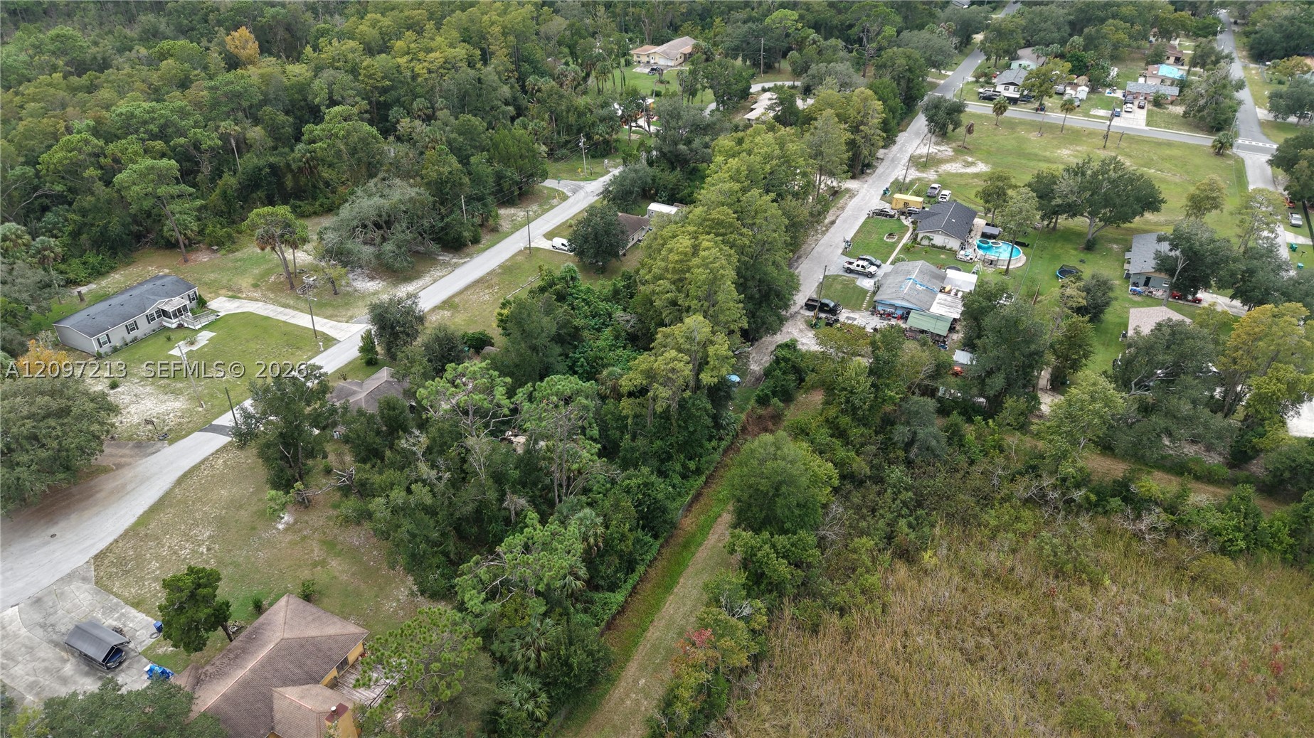 930 NE 1st Ter Crystal River, FL 34429