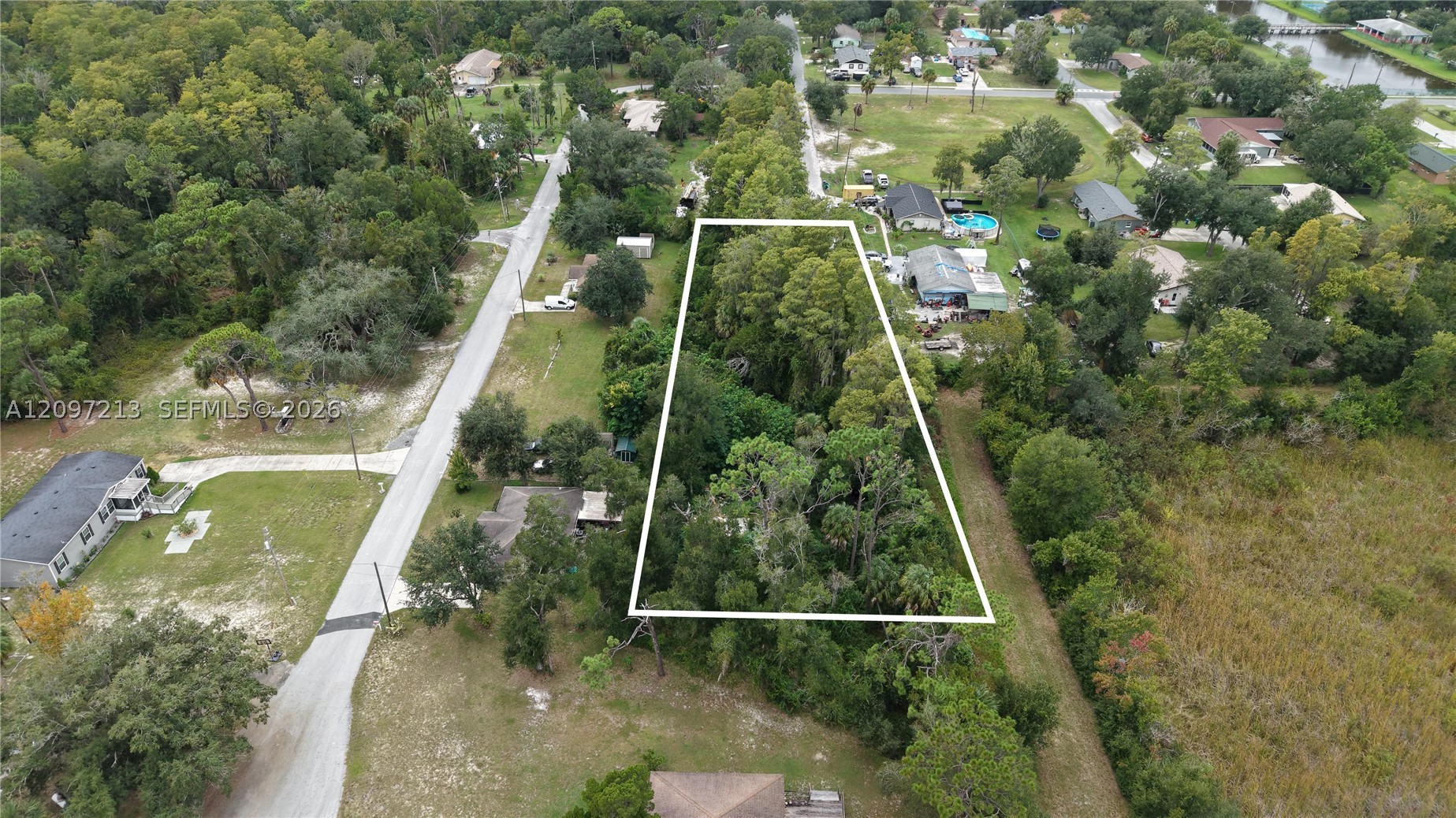 930 NE 1st Ter Crystal River, FL 34429