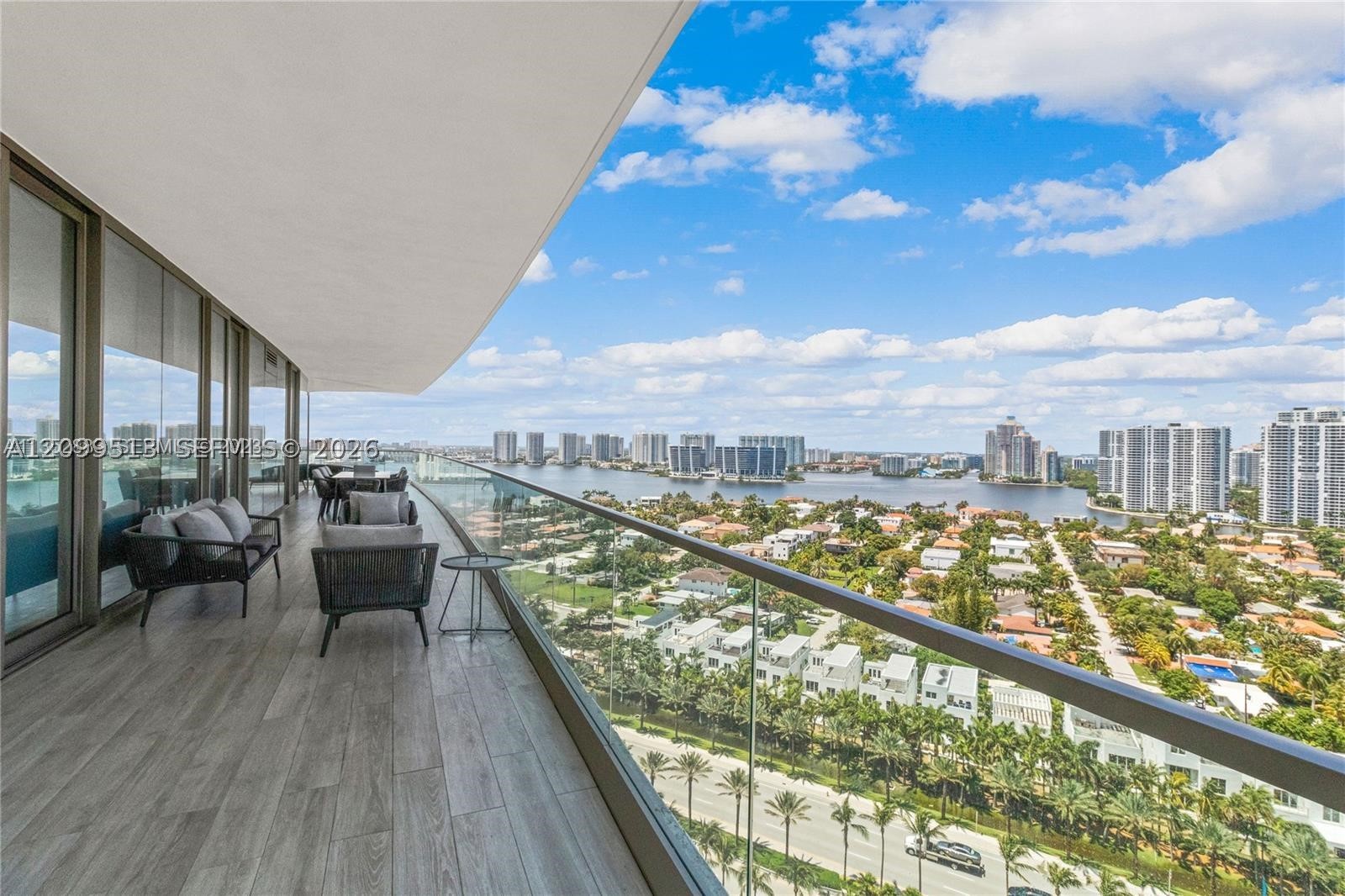 image Residences by Armani Casa4