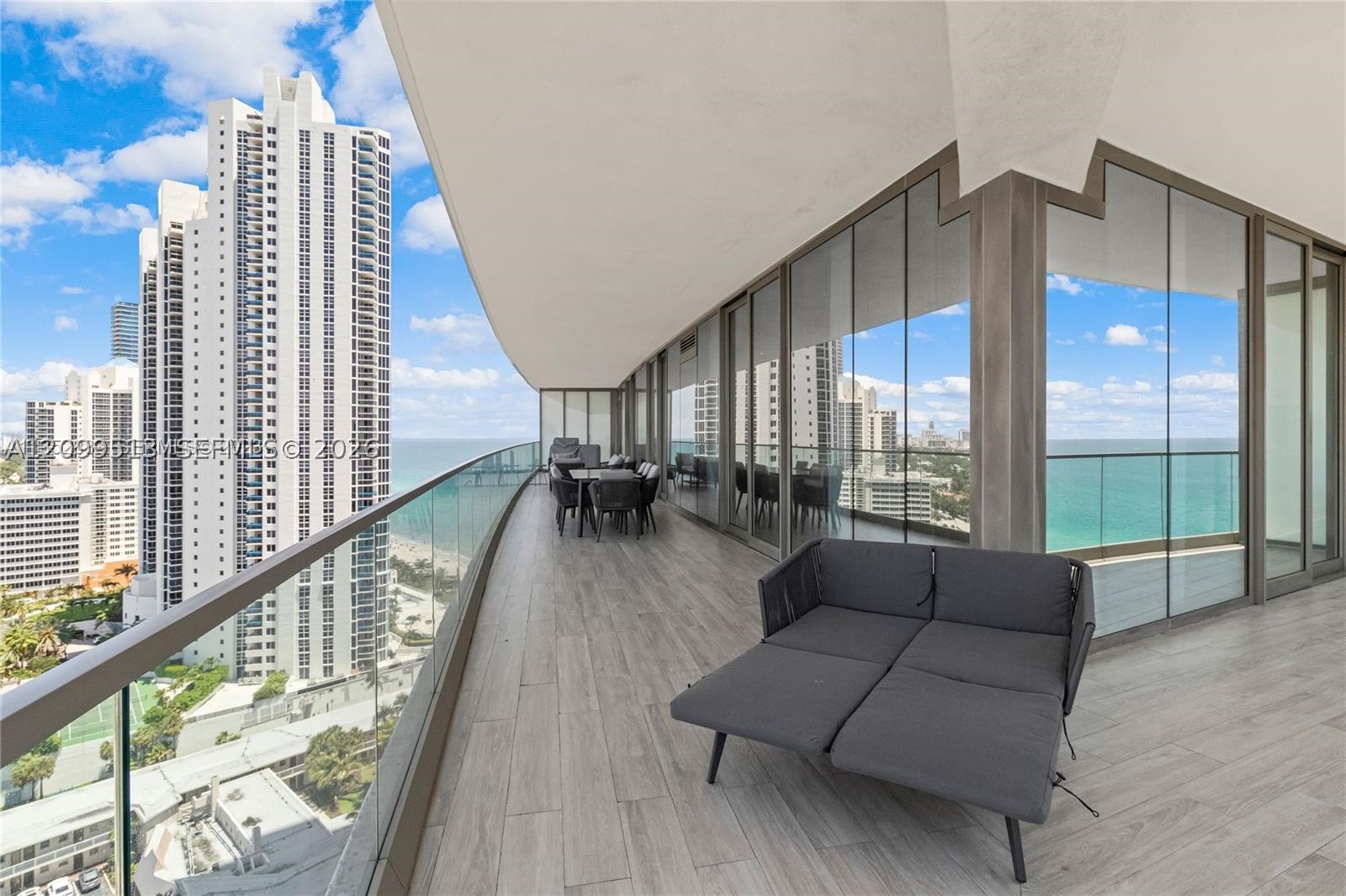 image Residences by Armani Casa7