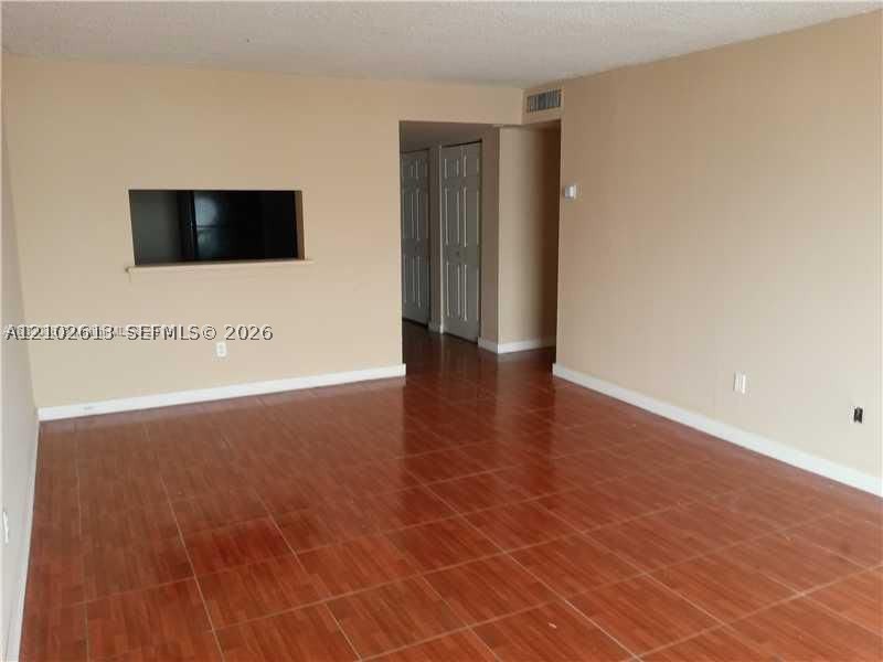 492 NW 165th St Rd #C-512 Miami, FL 33169