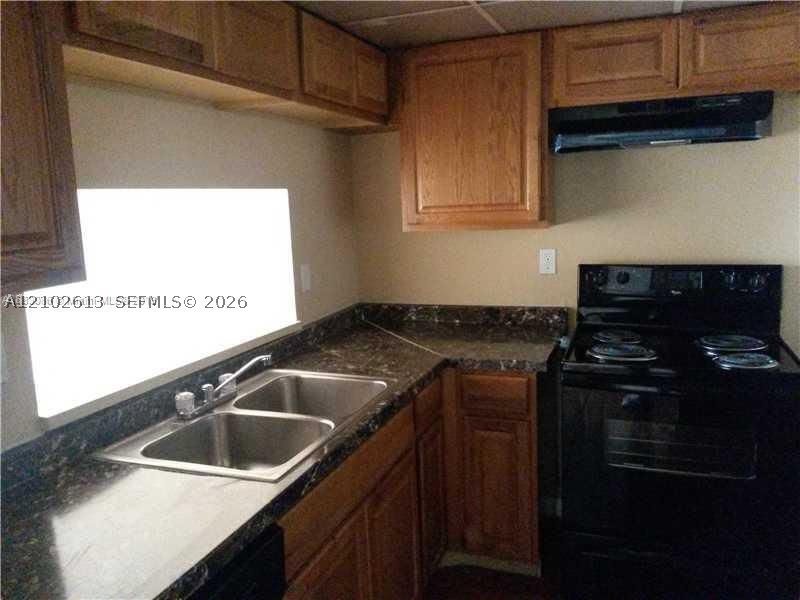 492 NW 165th St Rd #C-512 Miami, FL 33169