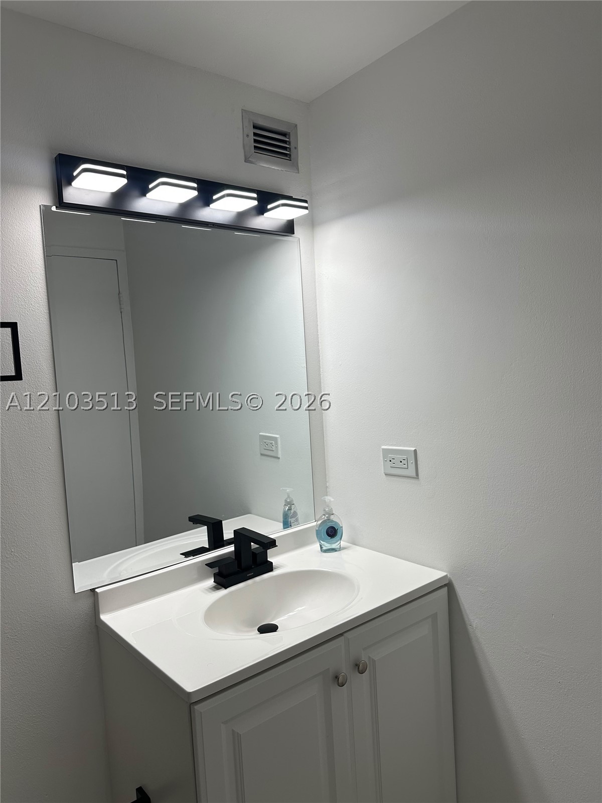 image Four Ambassadors Condo Ph11