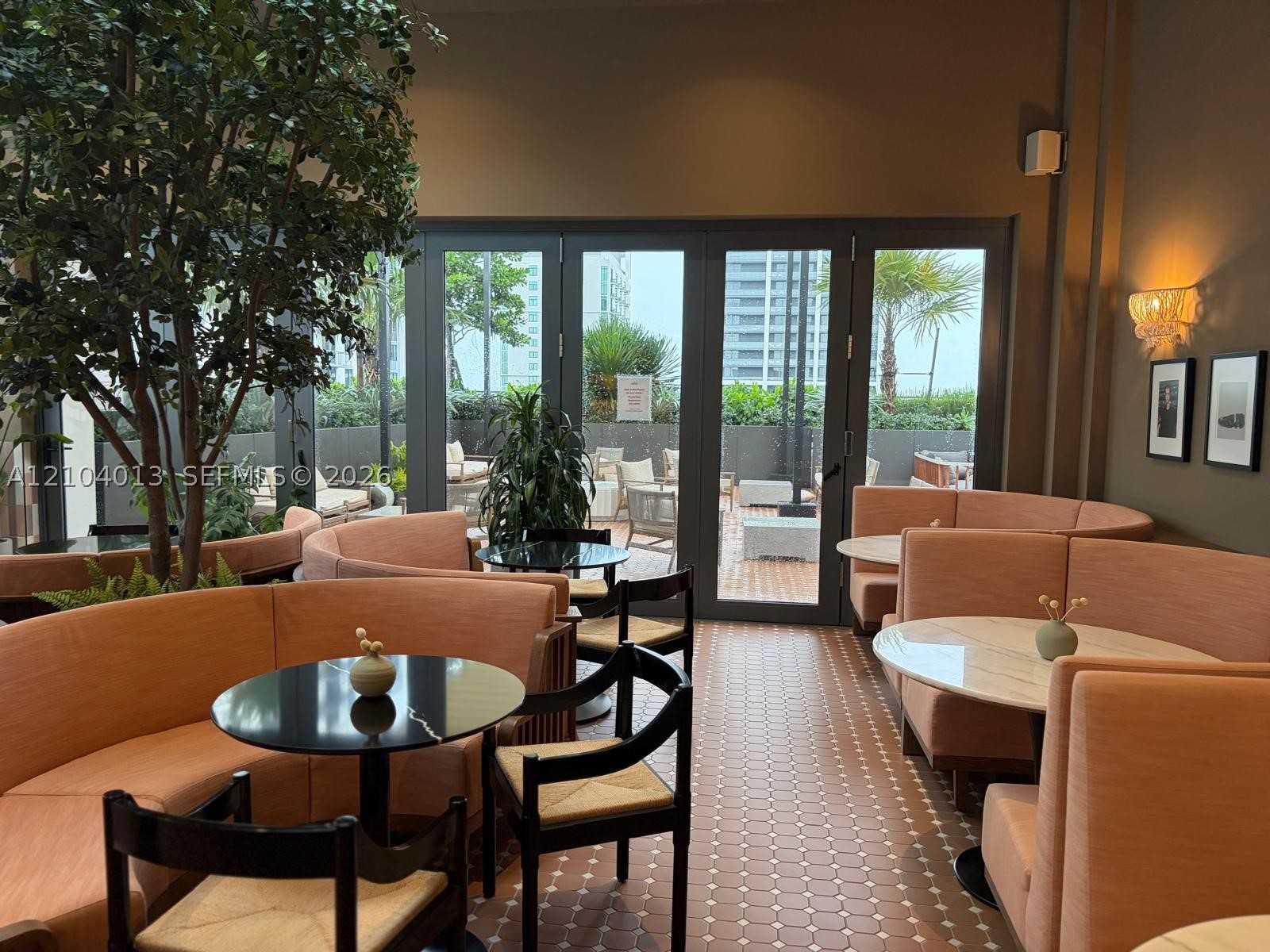 image The Crosby Miami Worldcenter17