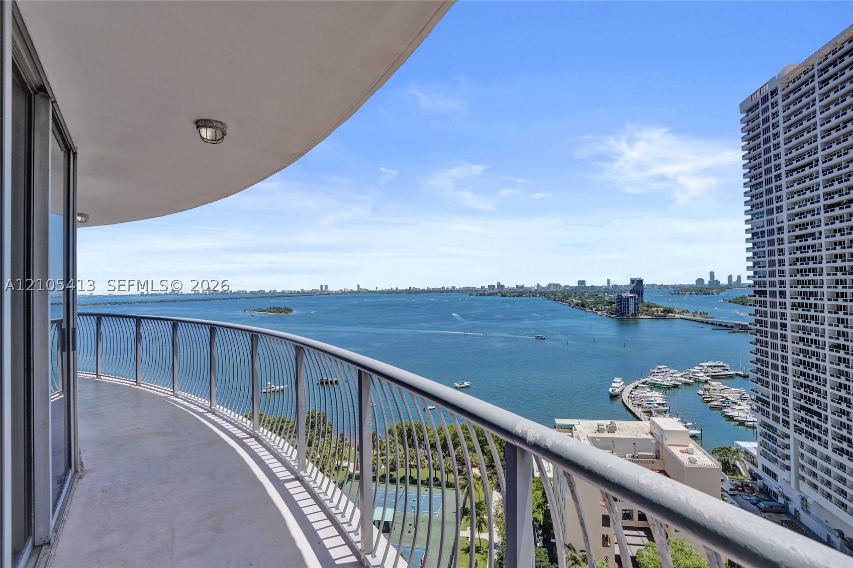 1750 N Bayshore Dr #2202