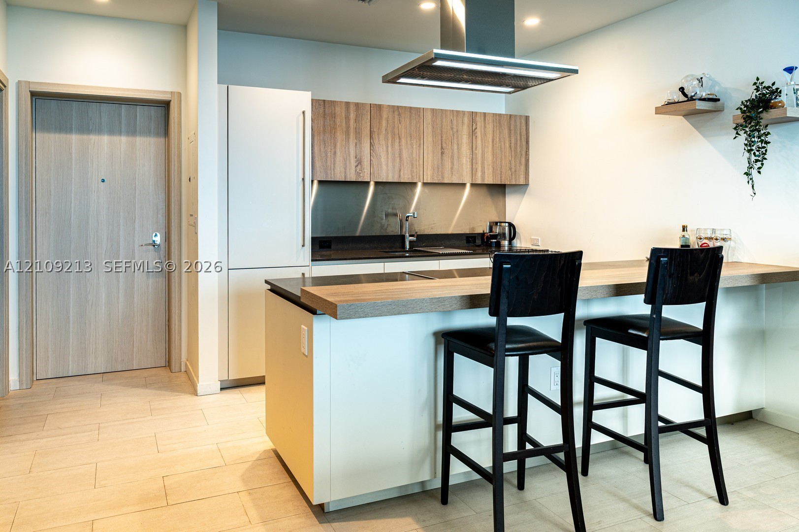 1000 Brickell Plz #1806 Miami, FL 33131