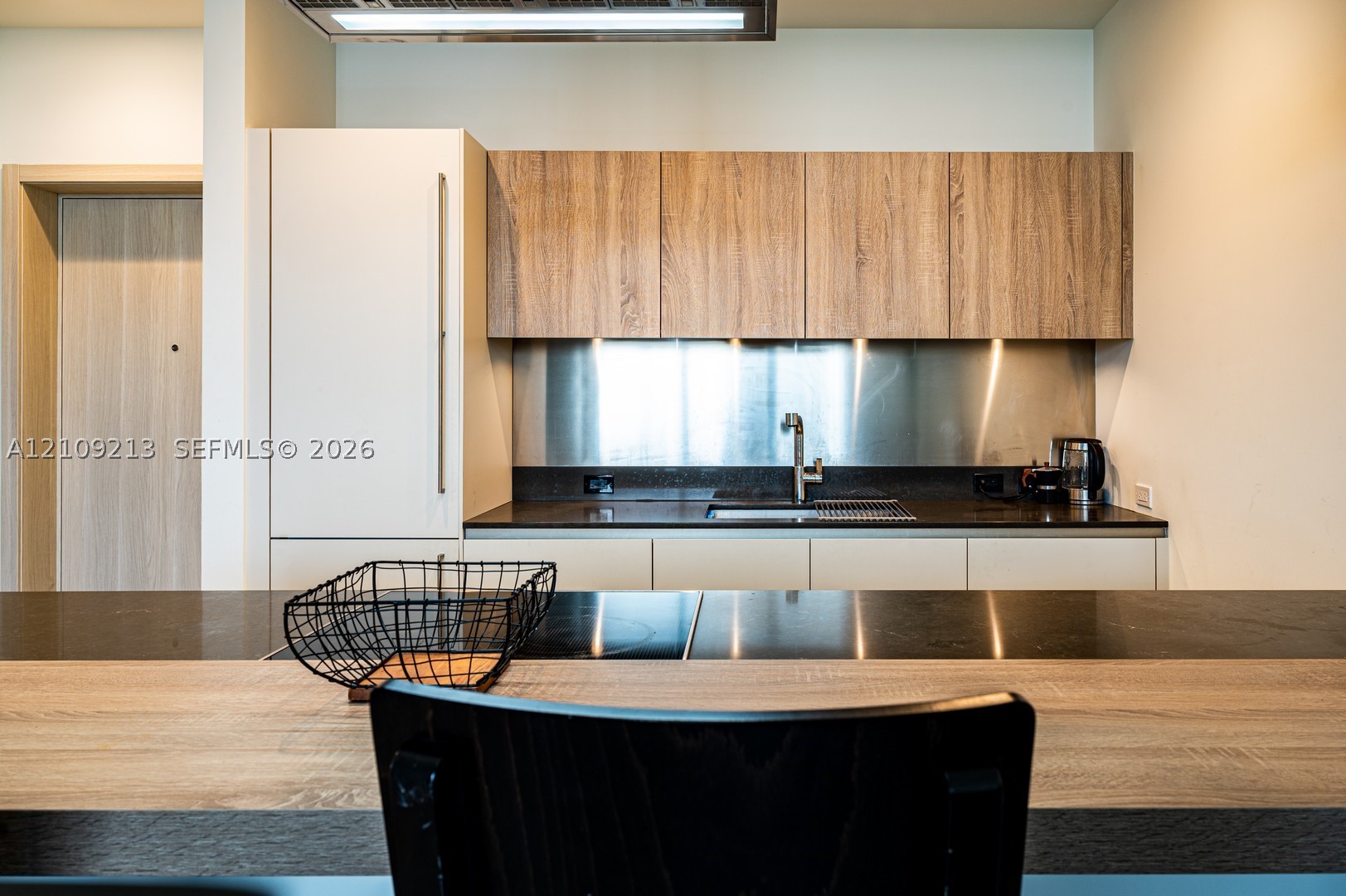1000 Brickell Plz #1806 Miami, FL 33131