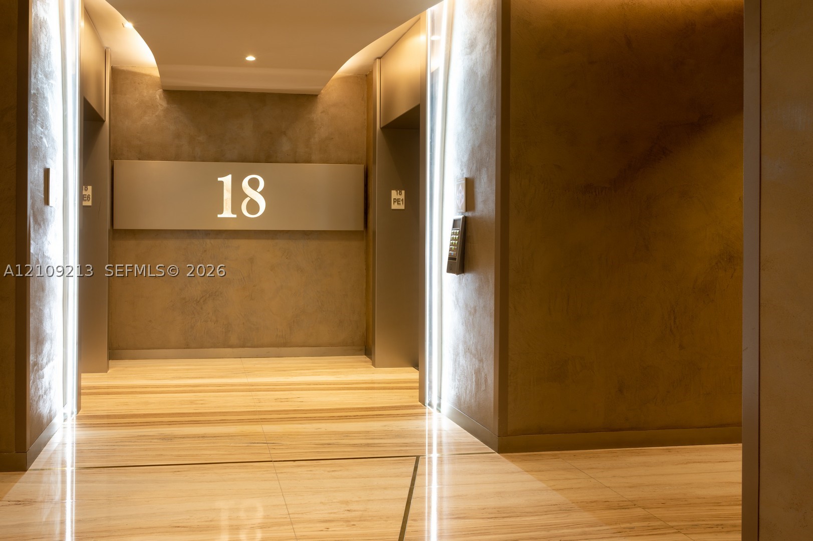 1000 Brickell Plz #1806 Miami, FL 33131