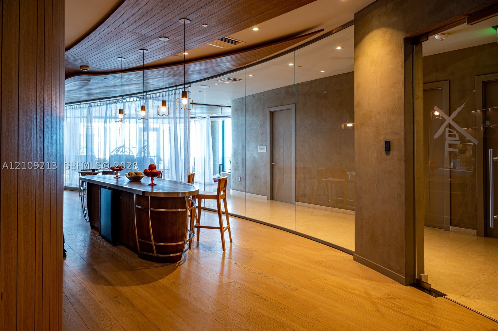 1000 Brickell Plz #1806 Miami, FL 33131