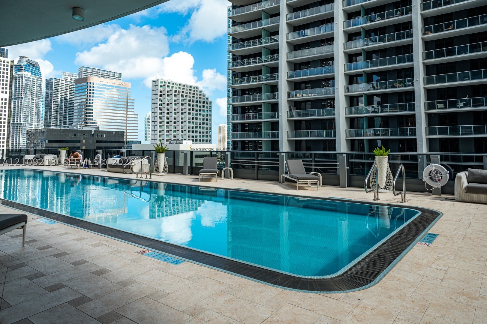 1000 Brickell Plz #1806 Miami, FL 33131